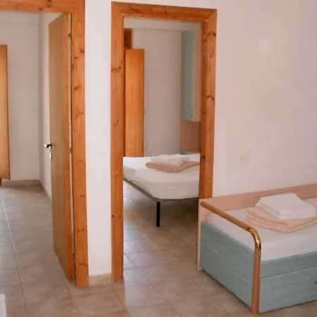 Vieste Apartments דירה *